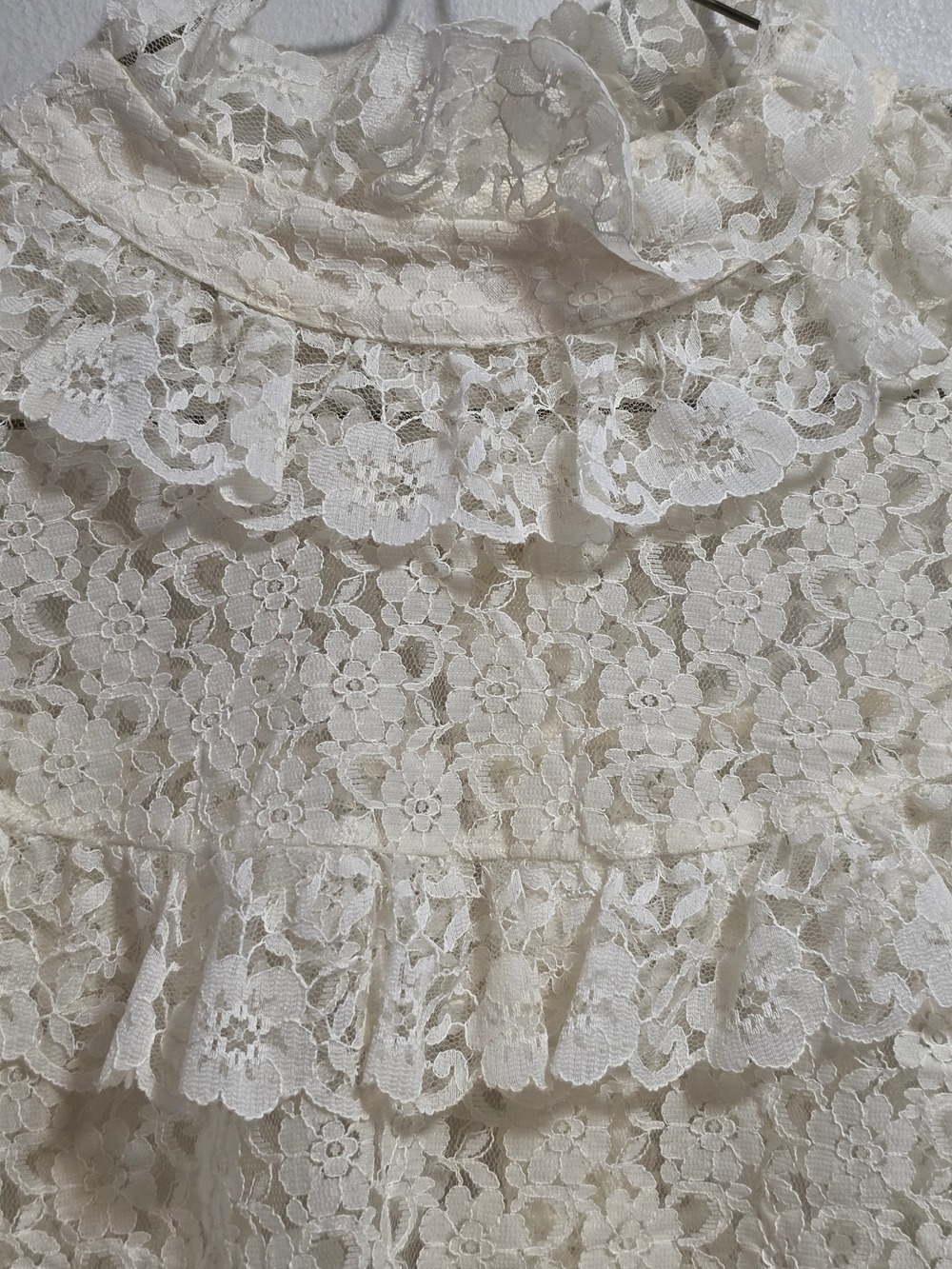 Vintage Women's Ivory Lace Ruffle High-Neck Blouse - Picture 9 of 11